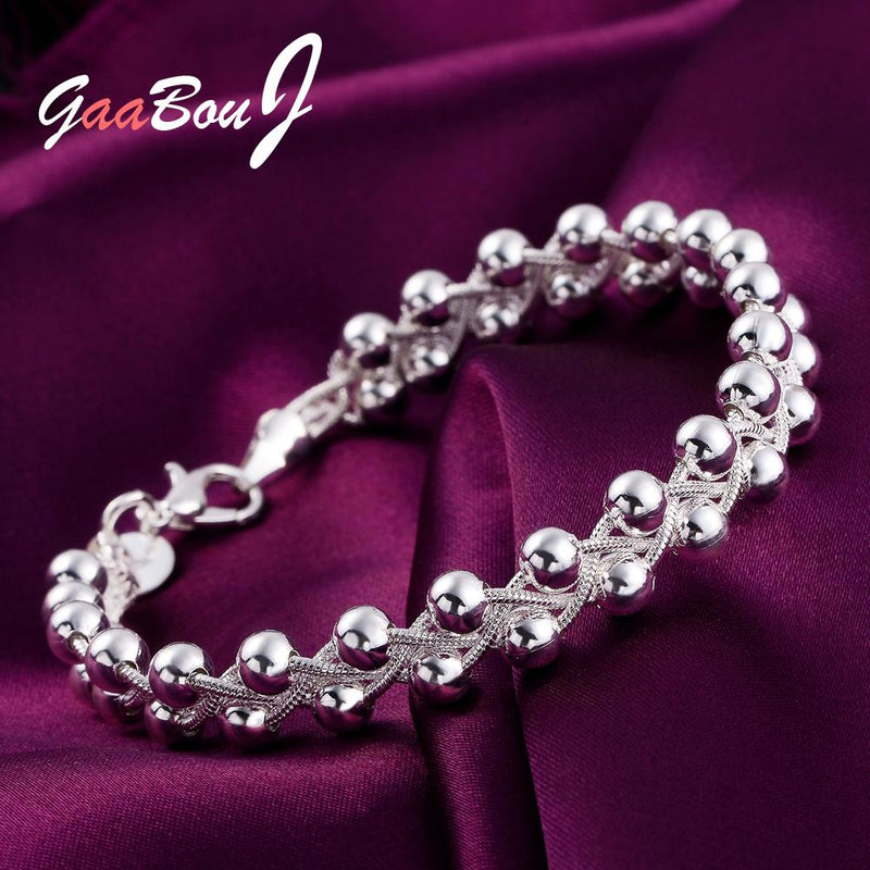 Pulsera elegante de mujer