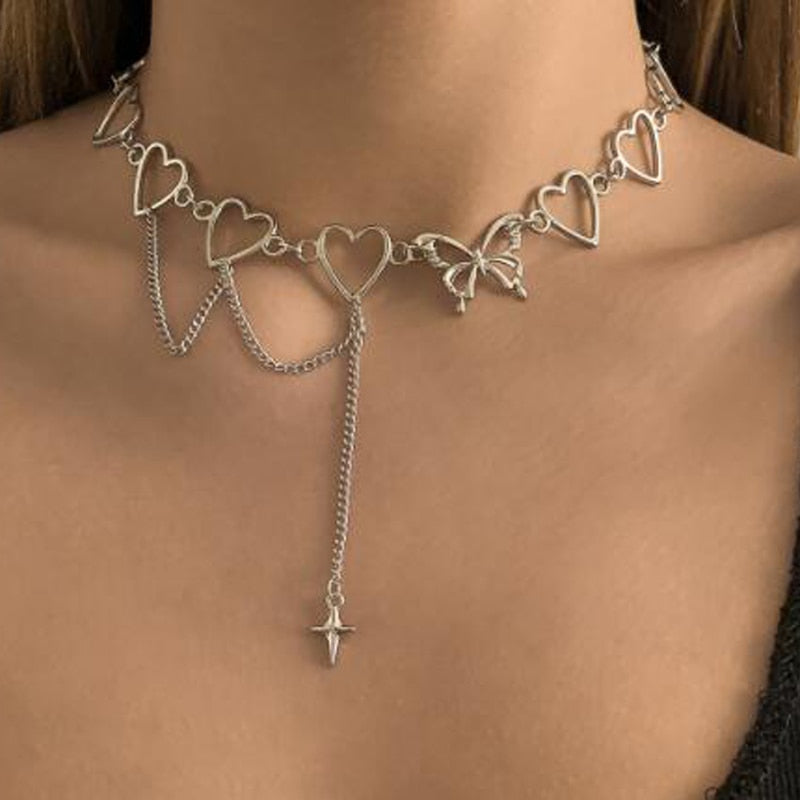 Collar con corazón de mujer