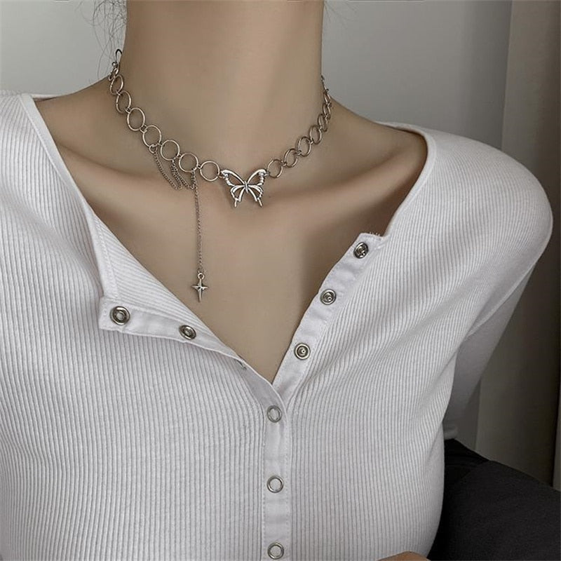 Collar con corazón de mujer