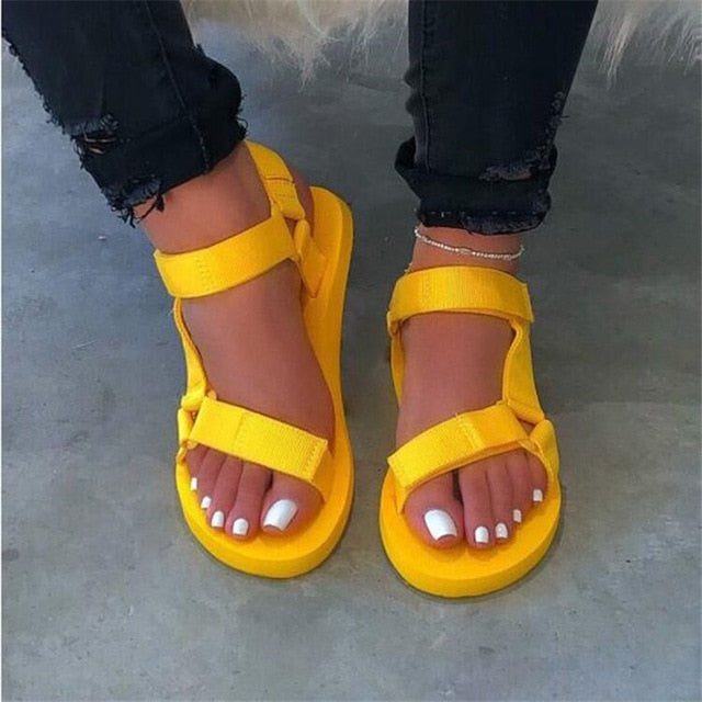 Sandalias hermosas de mujer