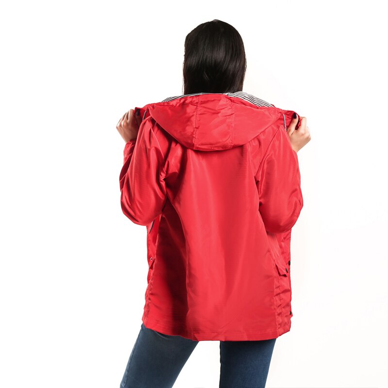 Chaqueta cortaviento impermeable de mujer