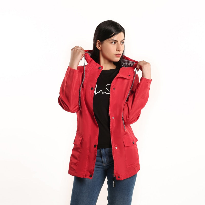 Chaqueta cortaviento impermeable de mujer