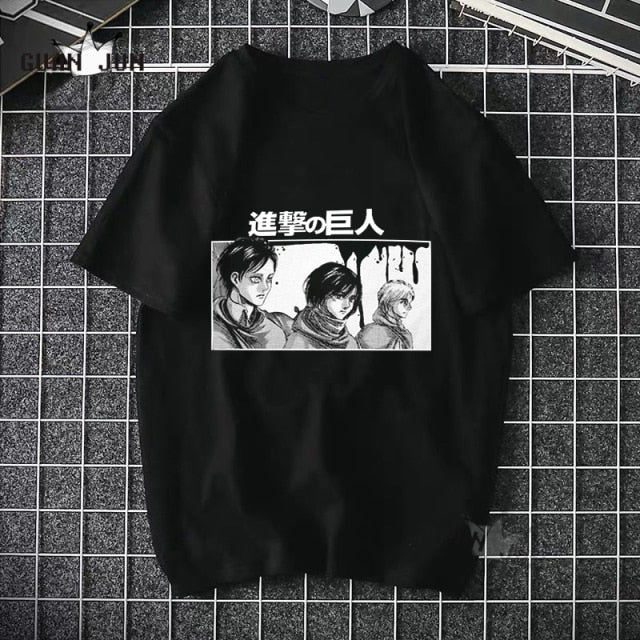 Camiseta con diseño anime