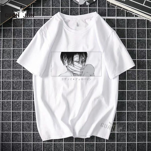 Camiseta con diseño anime