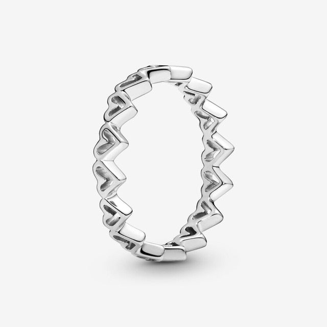 Anillo estiloso de mujer