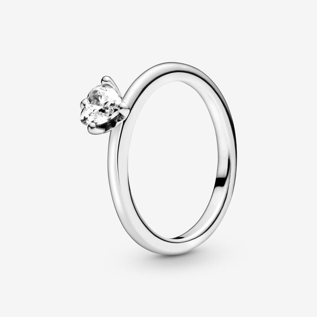 Anillo estiloso de mujer