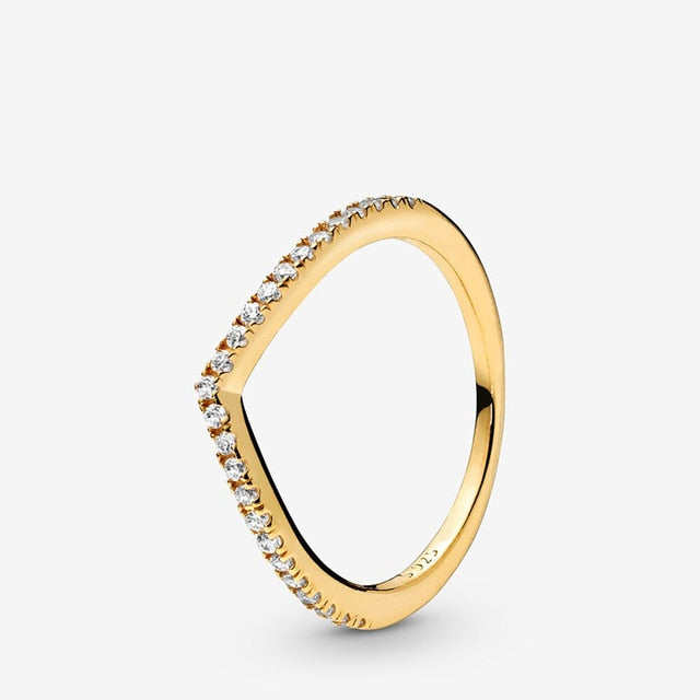 Anillo estiloso de mujer