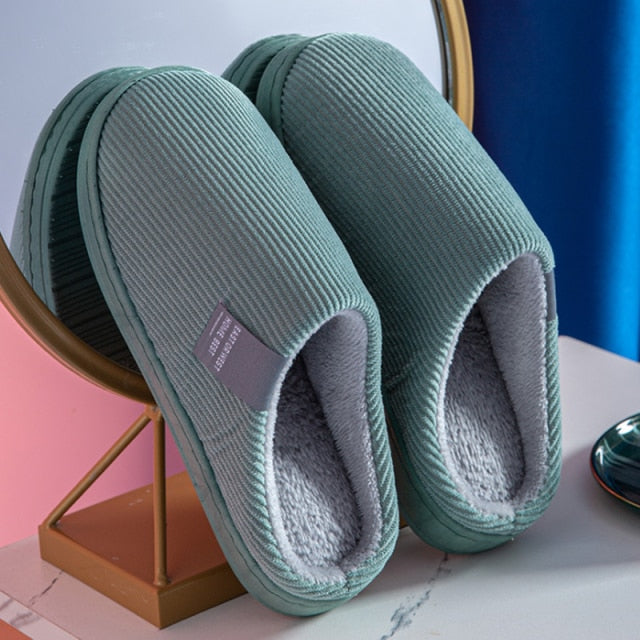 Pantuflas tiernas de mujer y hombres