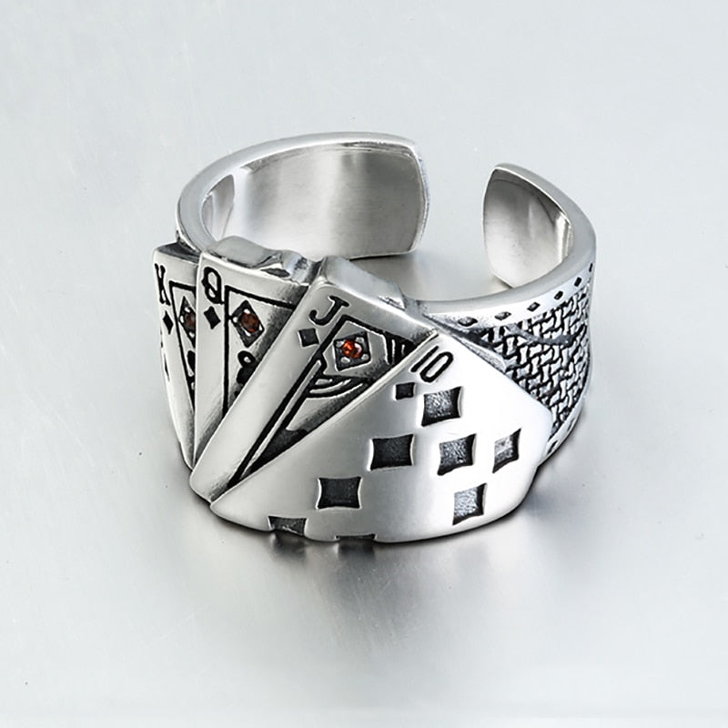 Anillo estiloso de hombre