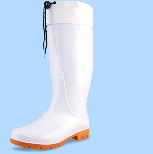 Botas blancas de lluvia