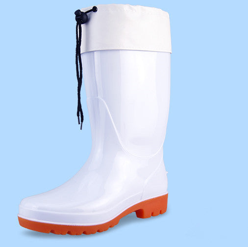 Botas blancas de lluvia