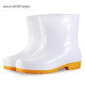 Botas blancas de lluvia